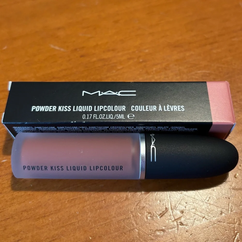 MAC Powder Kiss Liquid Lipcolour Habit